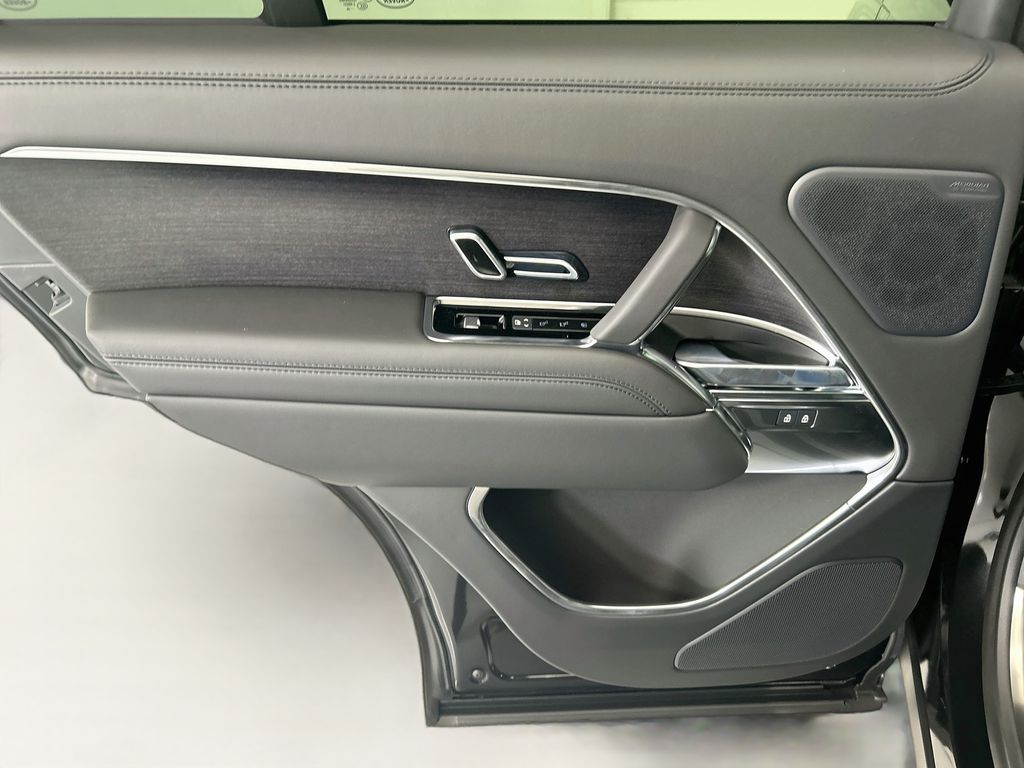 Thumbnail: 2026 Land Rover Range Rover - 25