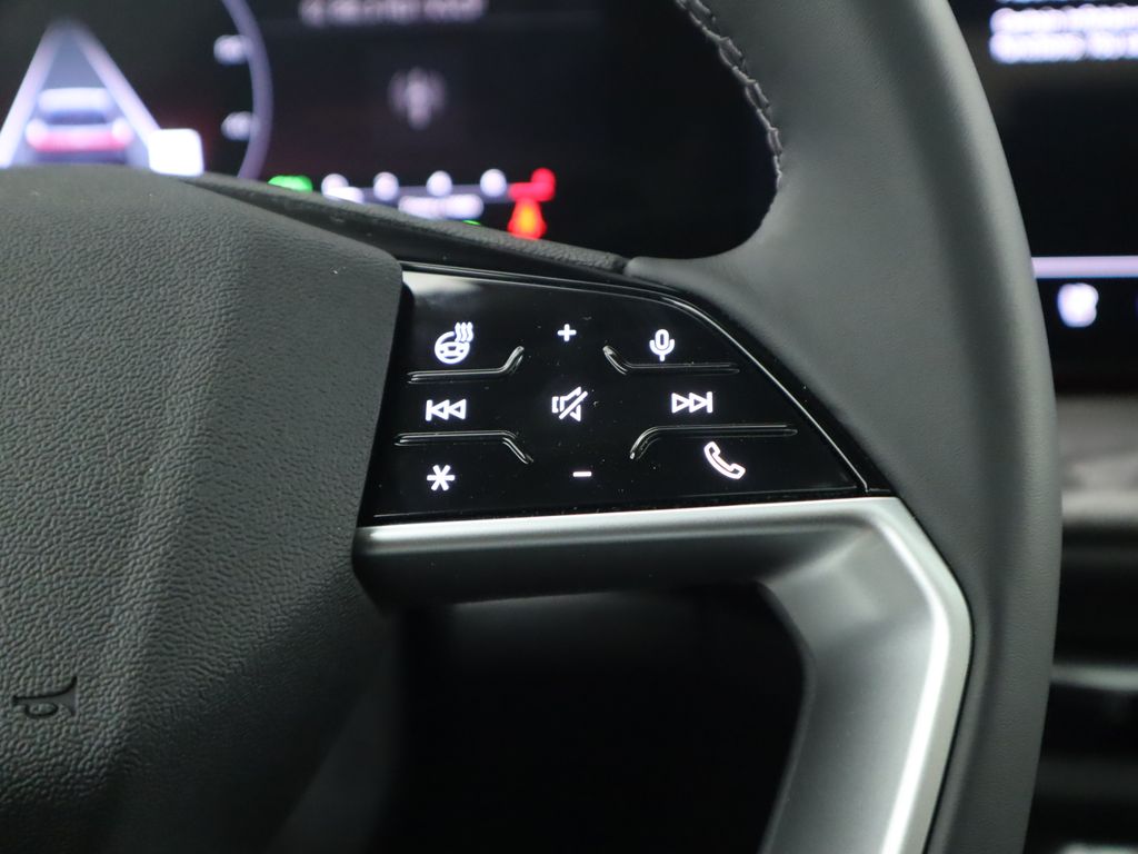 Thumbnail: 2025 Audi Q5 - 14