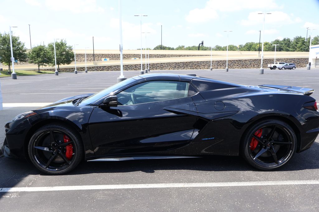 Thumbnail: 2025 Chevrolet Corvette - 4