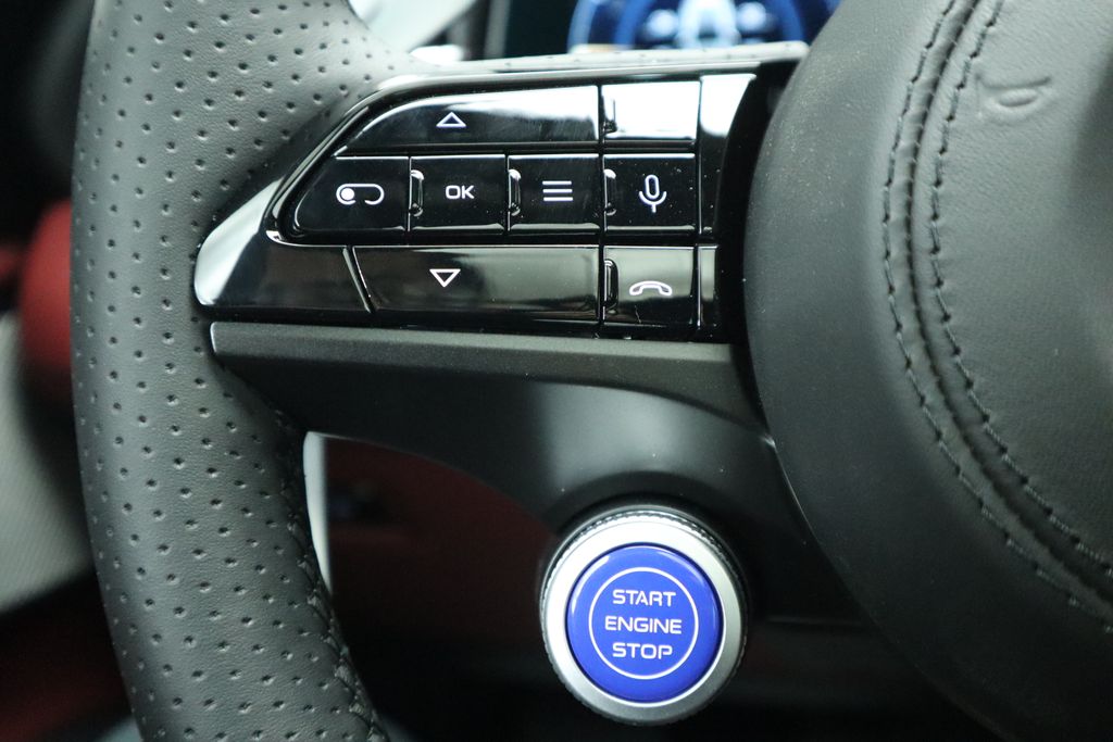 Thumbnail: 2025 Maserati Grecale - 11