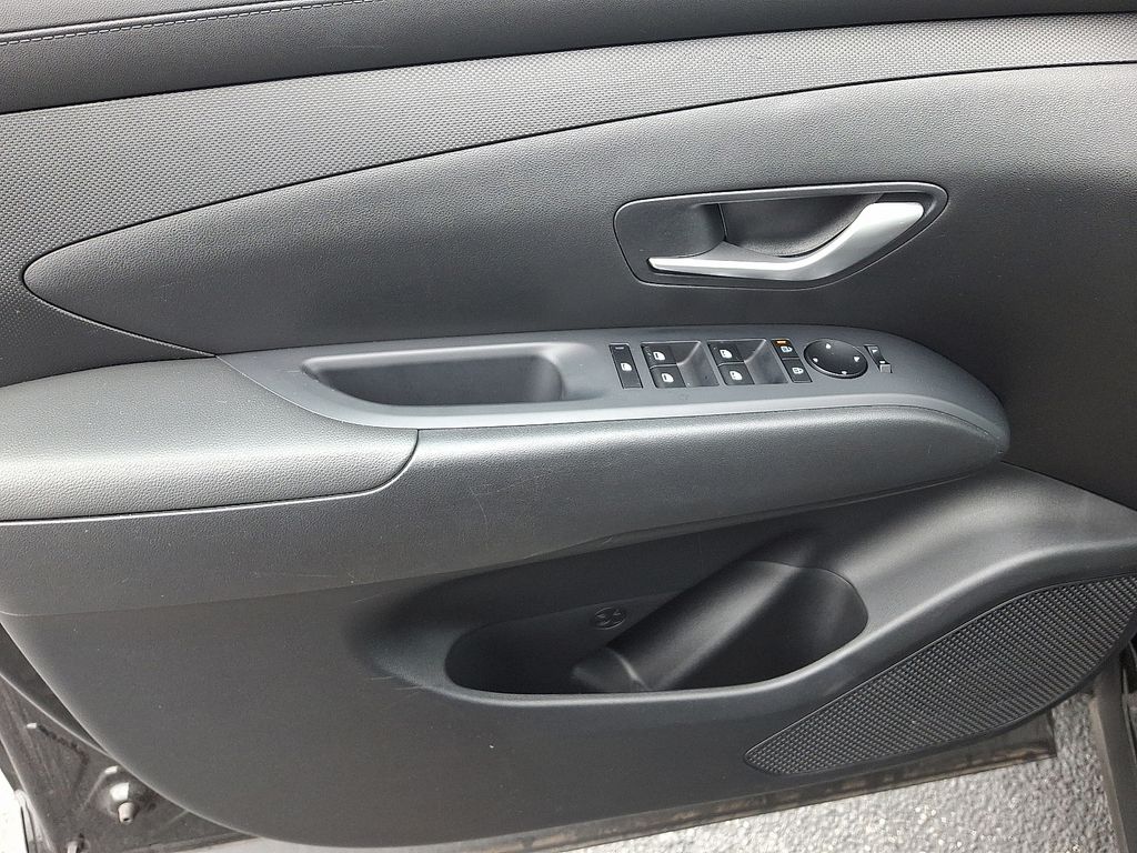 Thumbnail: 2025 Hyundai Santa Cruz - 14