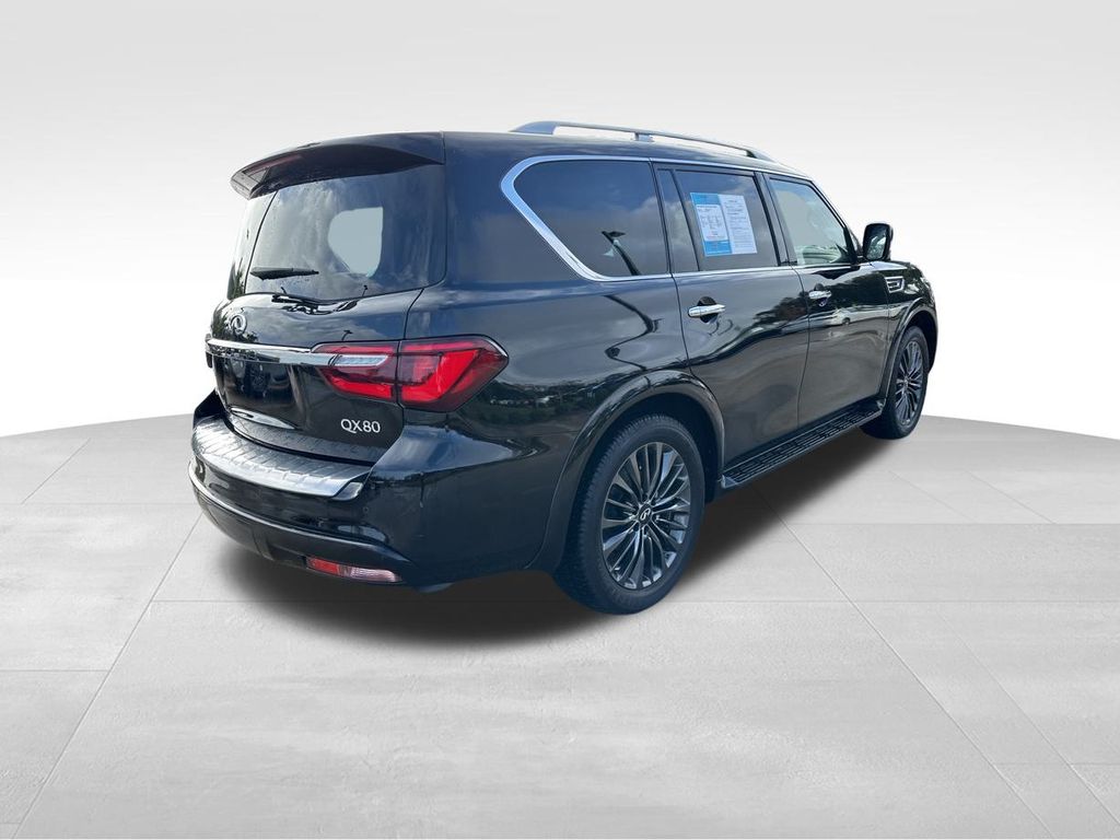 2023 INFINITI QX80 Premium Select 8