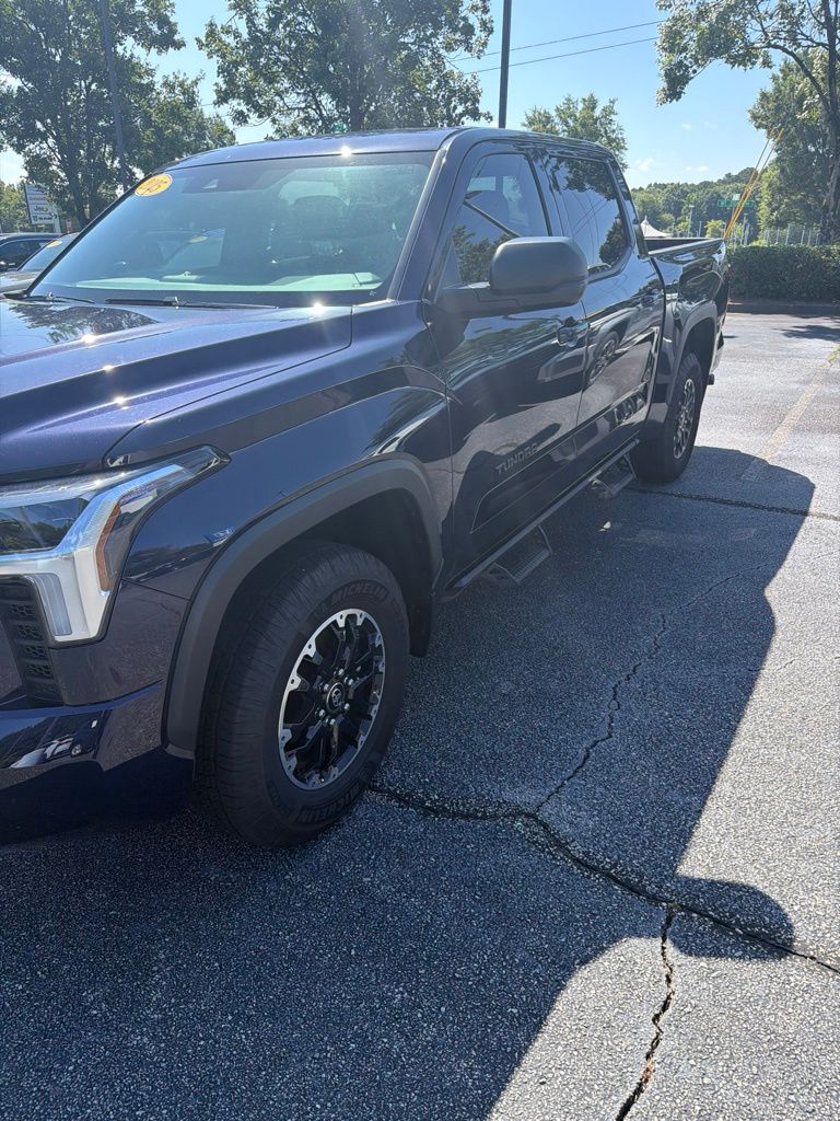  2025 Toyota Tundra SR5 CrewMax Cab 4WD   