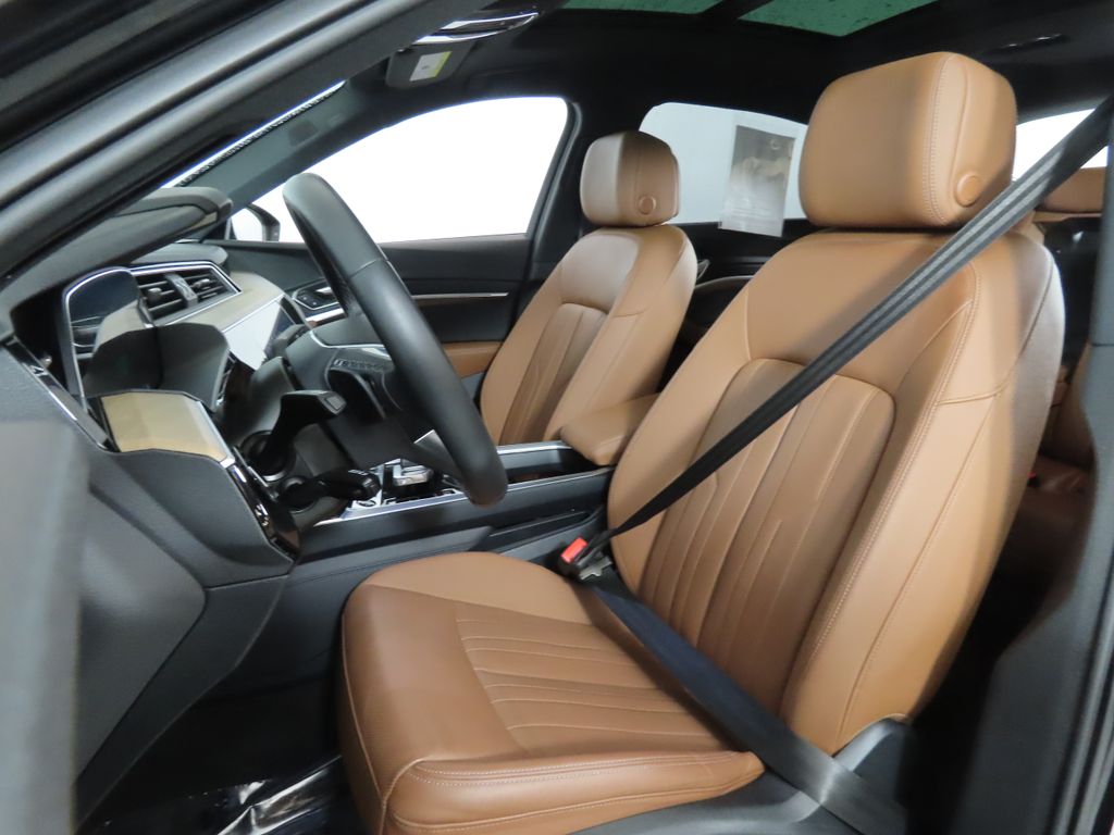 Thumbnail: 2024 Audi Q8 e-tron - 32