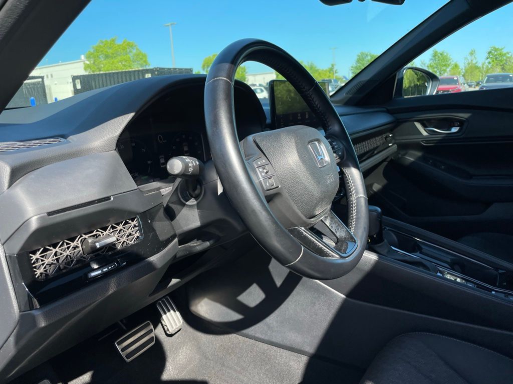 Thumbnail: 2025 Honda Accord - 28