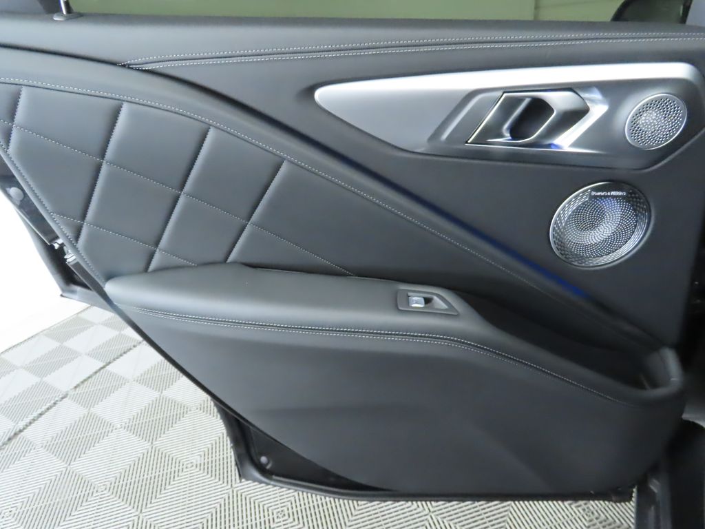 2025 BMW XM  26