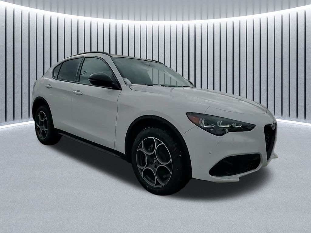 Milano White 2025 Alfa Romeo Stelvio AWD SUV / Crossover All-Wheel Drive 8-Speed Automatic