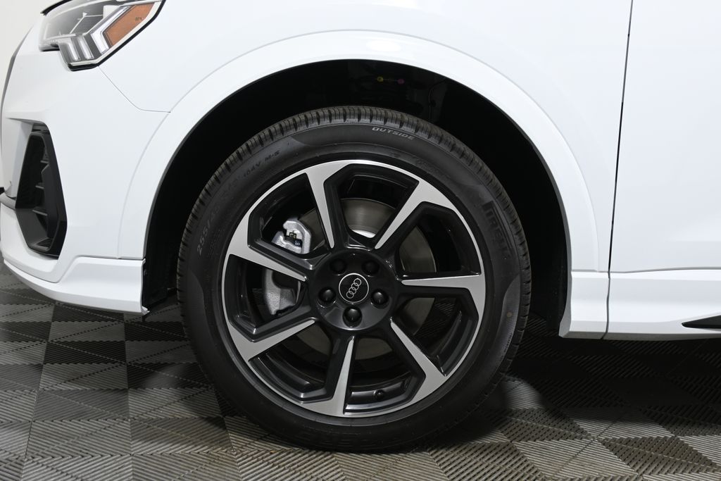 2025 Audi Q3  11