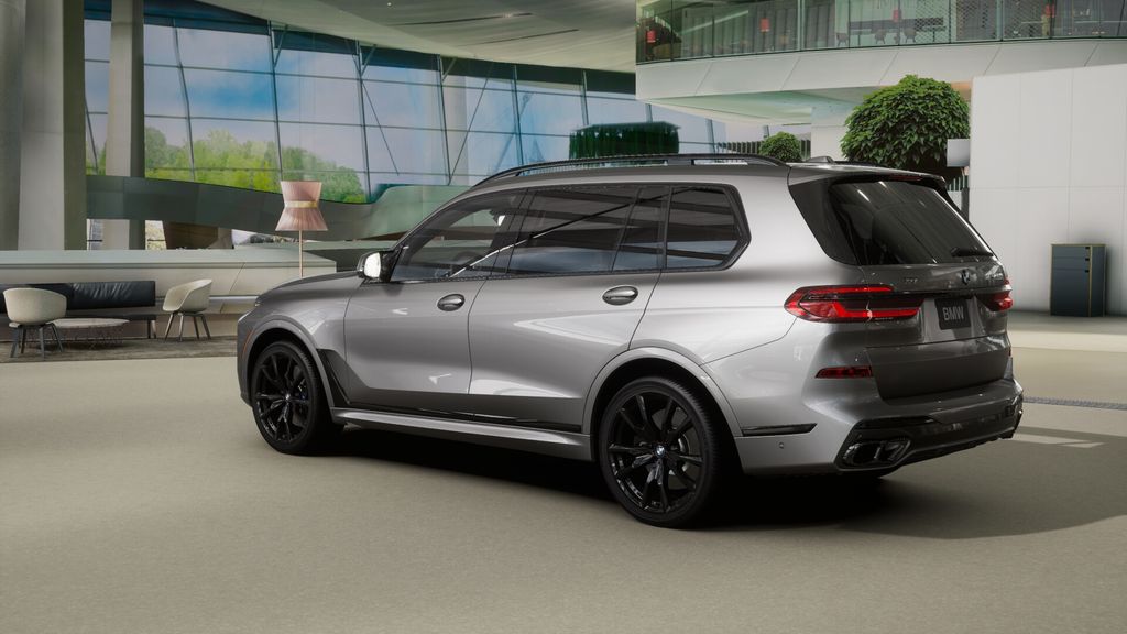 Thumbnail: 2026 BMW X7 - 30