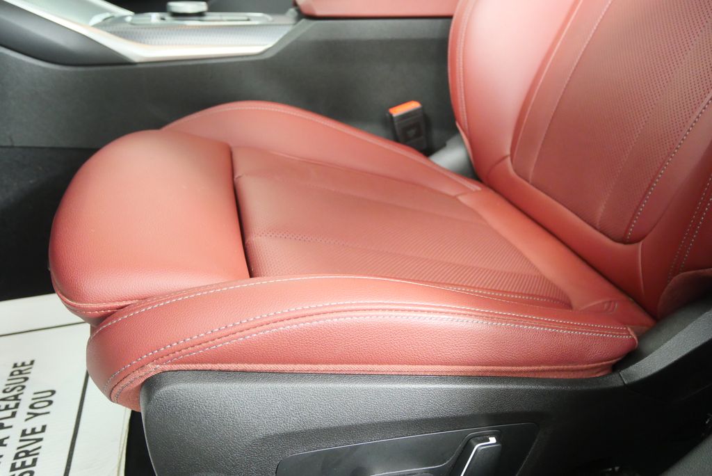 Thumbnail: 2025 BMW 3 Series - 9