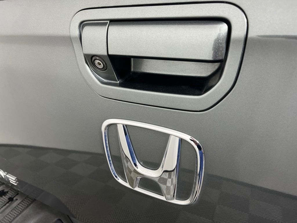 Thumbnail: 2019 Honda Ridgeline - 13