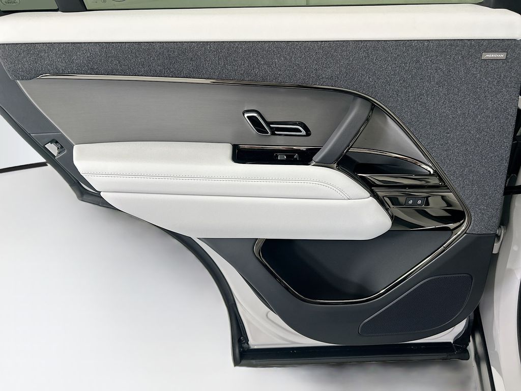 Thumbnail: 2026 Land Rover Range Rover Sport - 25