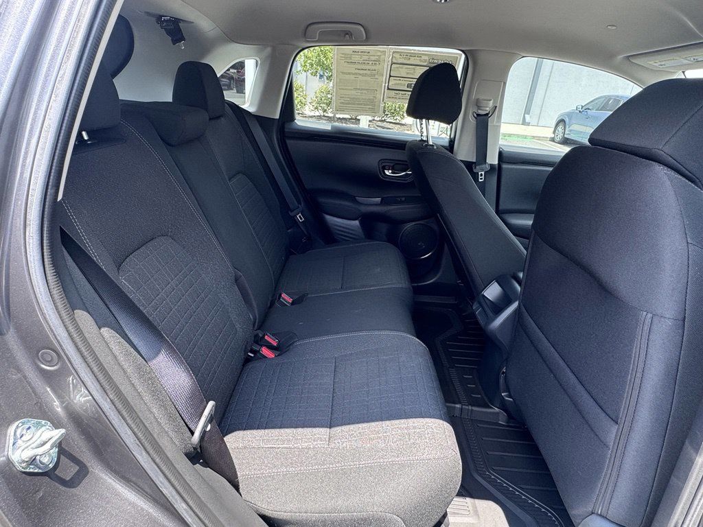 2025 Honda HR-V LX