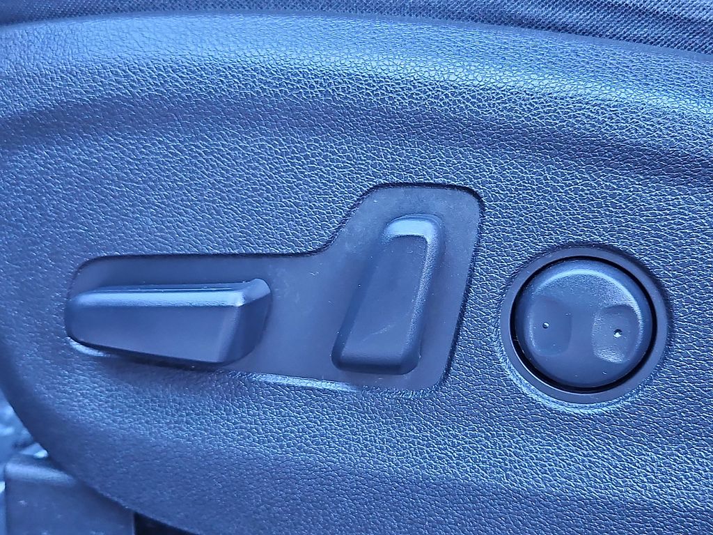 Thumbnail: 2016 Hyundai Tucson - 25