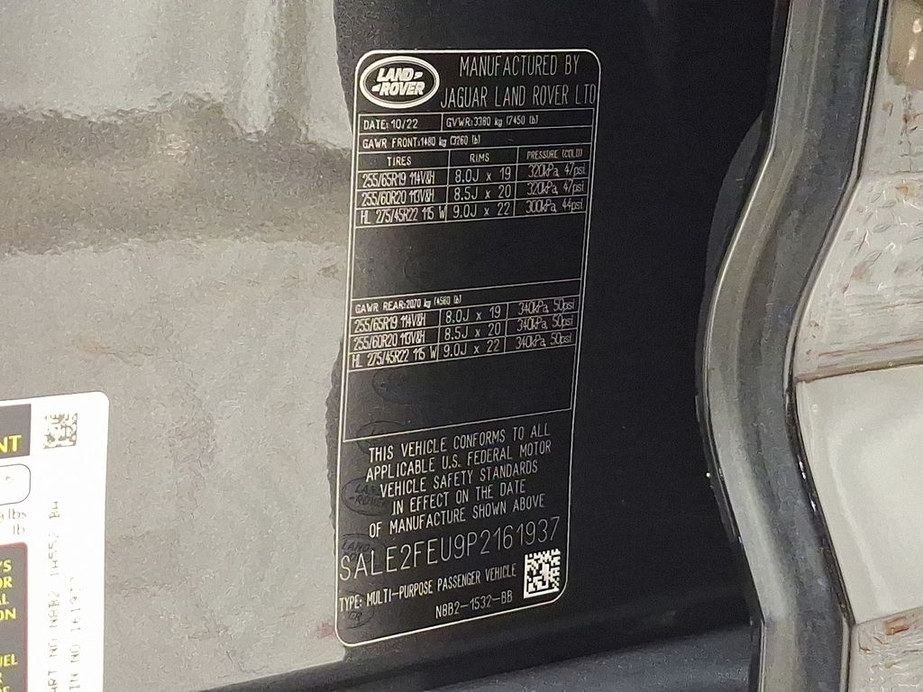 Thumbnail: 2023 Land Rover Defender - 28