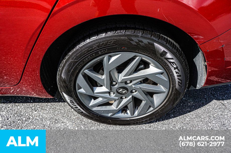 Used 2024 Red Hyundai SEL image 16