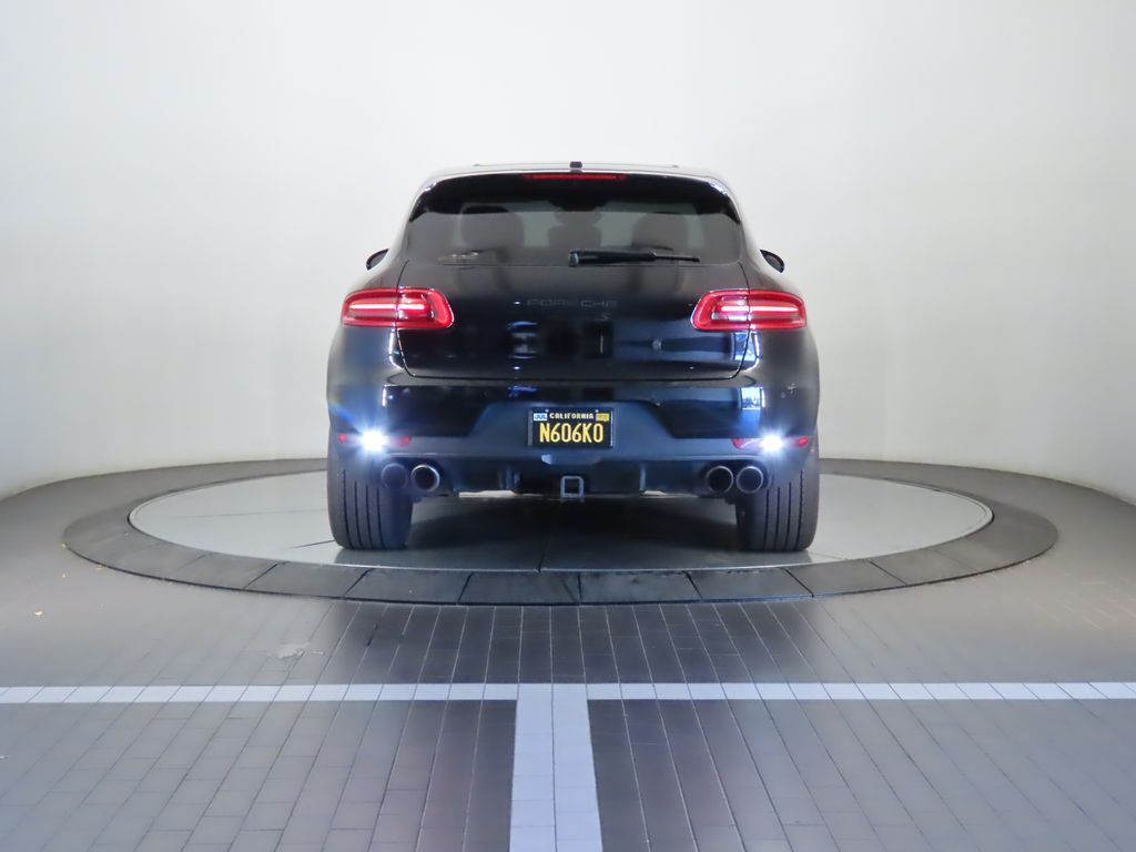 Thumbnail: 2017 Porsche Macan - 6