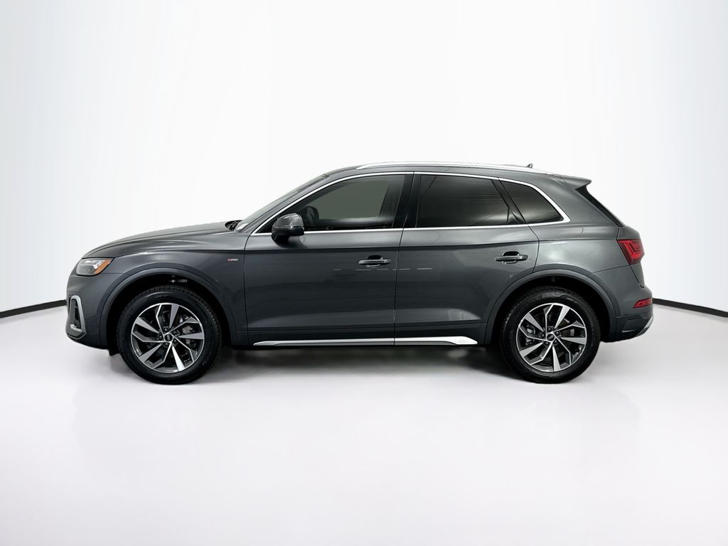 Thumbnail: 2022 Audi Q5 - 8