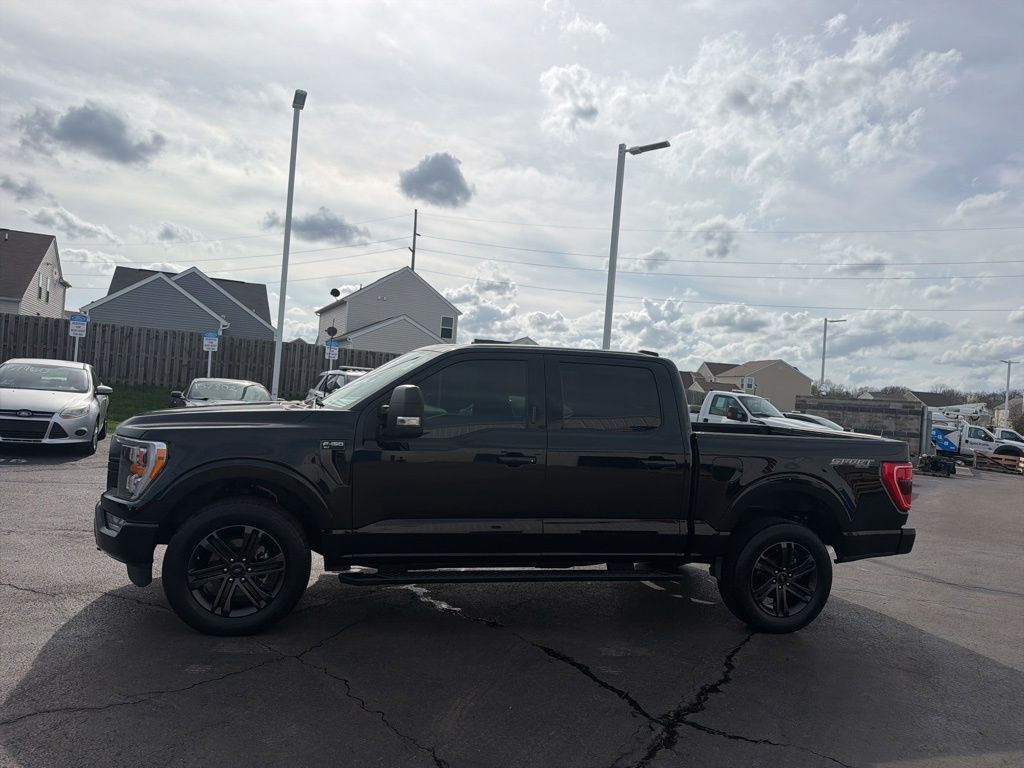 View vehicle photo 4