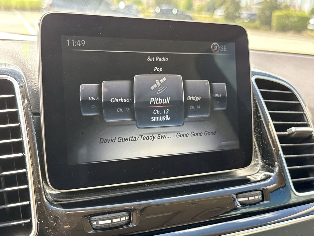 Thumbnail: 2017 Mercedes-Benz GLE - 23