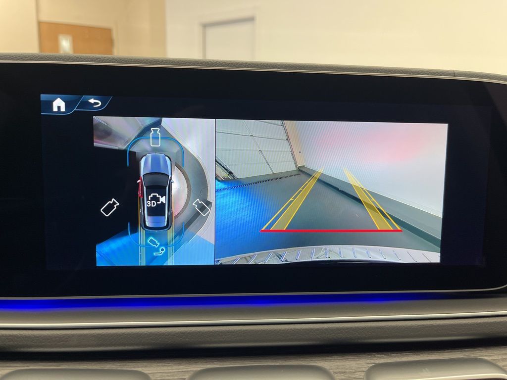 Thumbnail: 2026 Mercedes-Benz GLE - 19