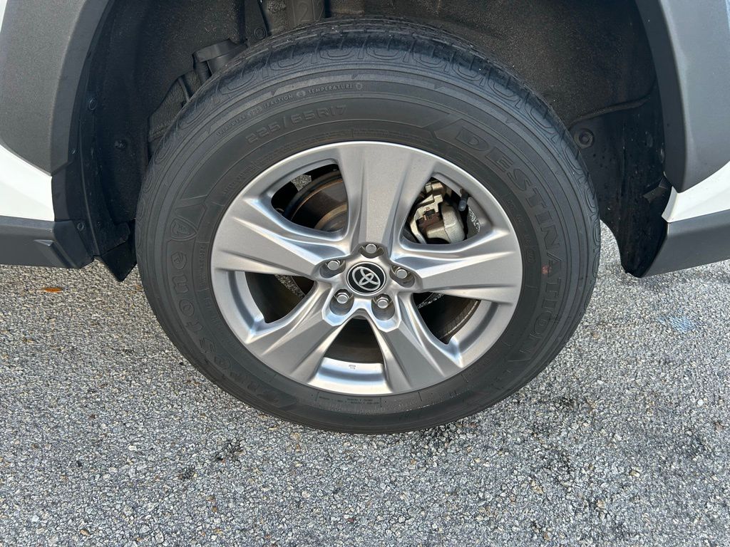 Thumbnail: 2023 Toyota RAV4 - 9