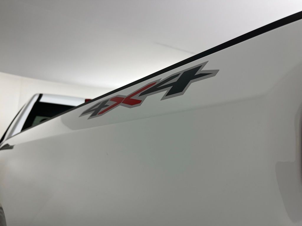 Thumbnail: 2026 Chevrolet Silverado 1500 - 15