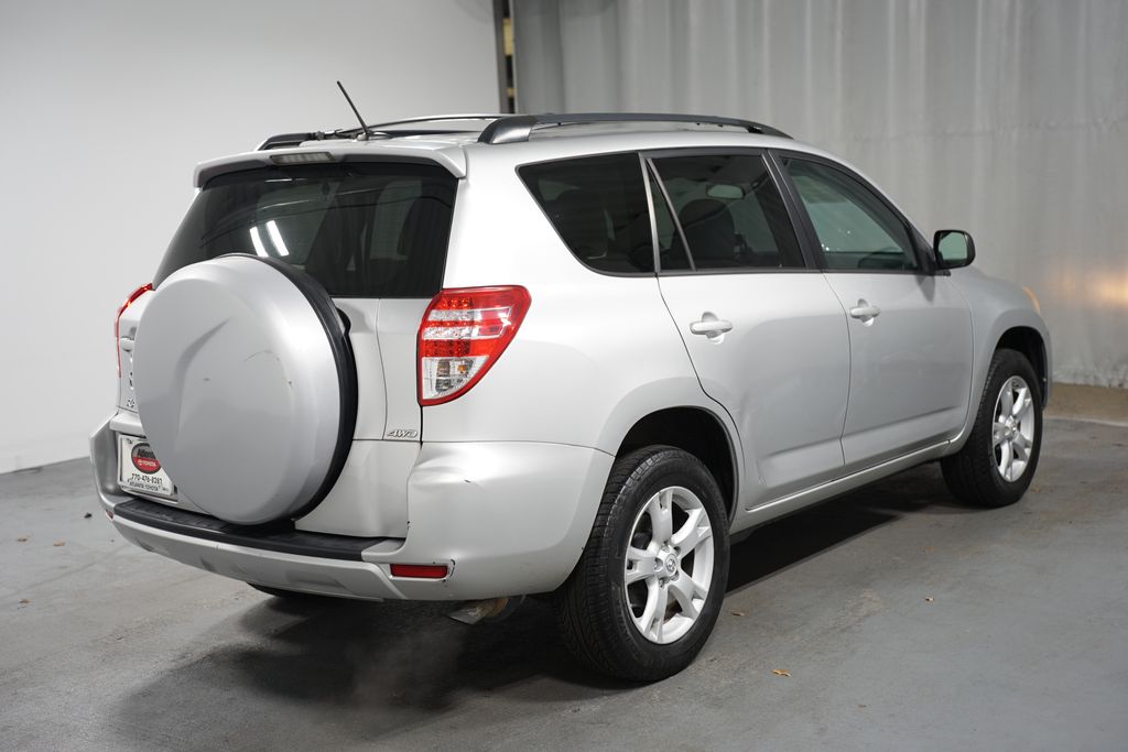 2012 Toyota RAV4  8