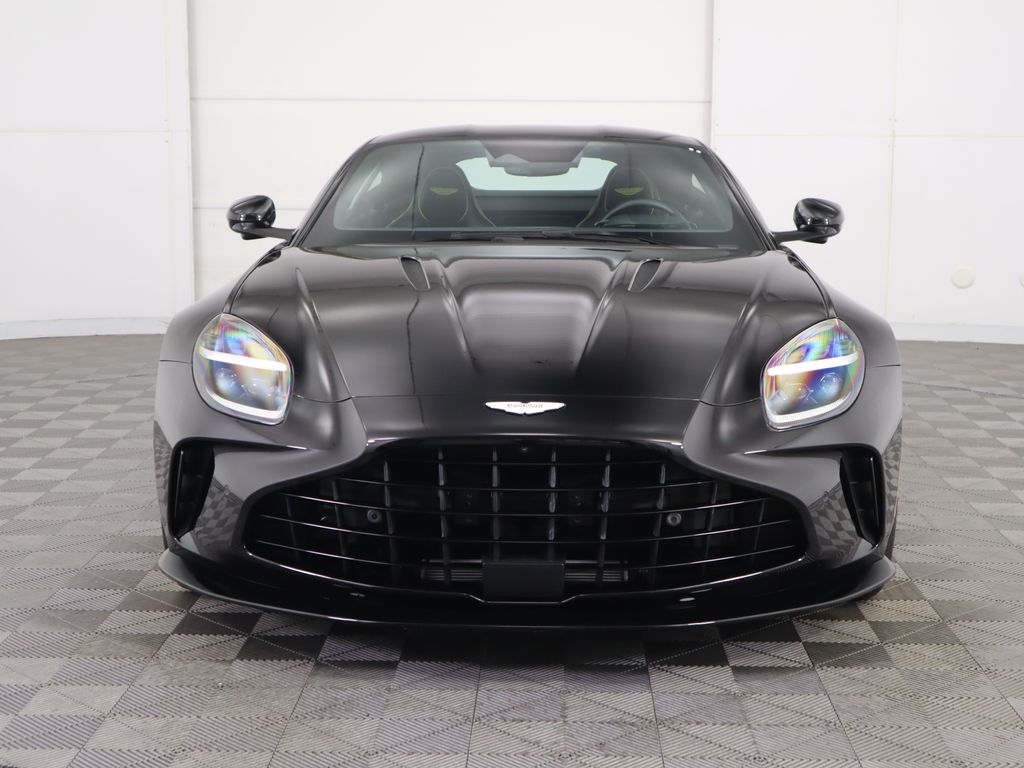 2025 Aston Martin Vantage  2