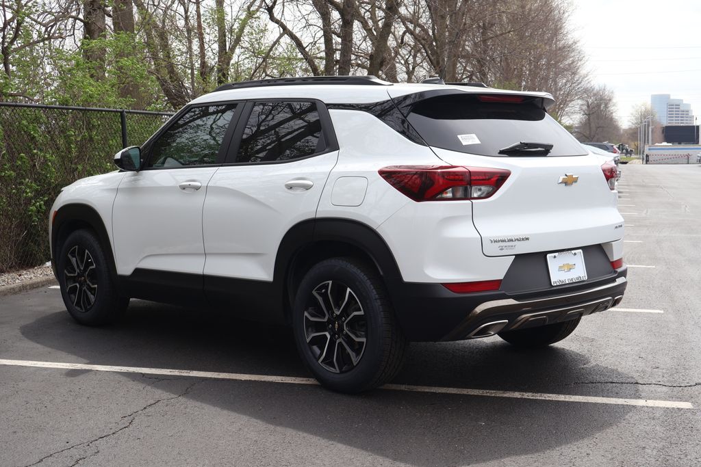 Thumbnail: 2023 Chevrolet TrailBlazer - 5
