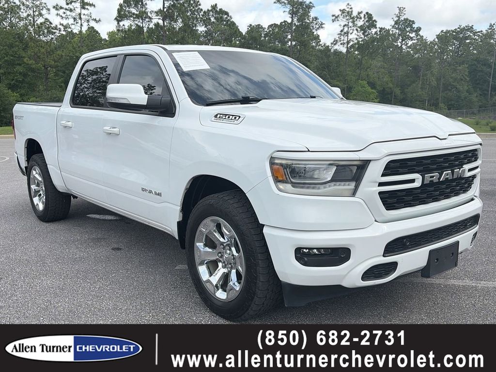 Bright White Clearcoat 2022 RAM 1500 Big Horn Crew Cab 4WD Pickup Truck Four-Wheel Drive 8-Speed Automatic