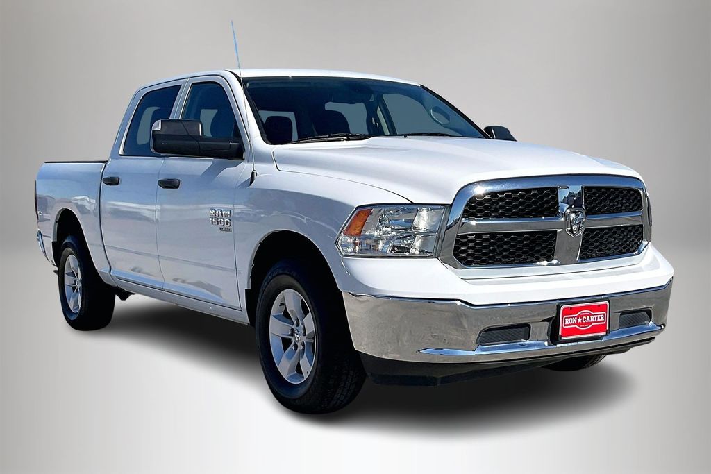 2023 RAM 1500 Classic SLT Crew Cab 4WD