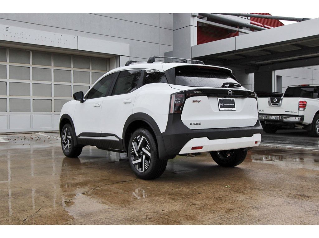 2026 Nissan Kicks SV - 2