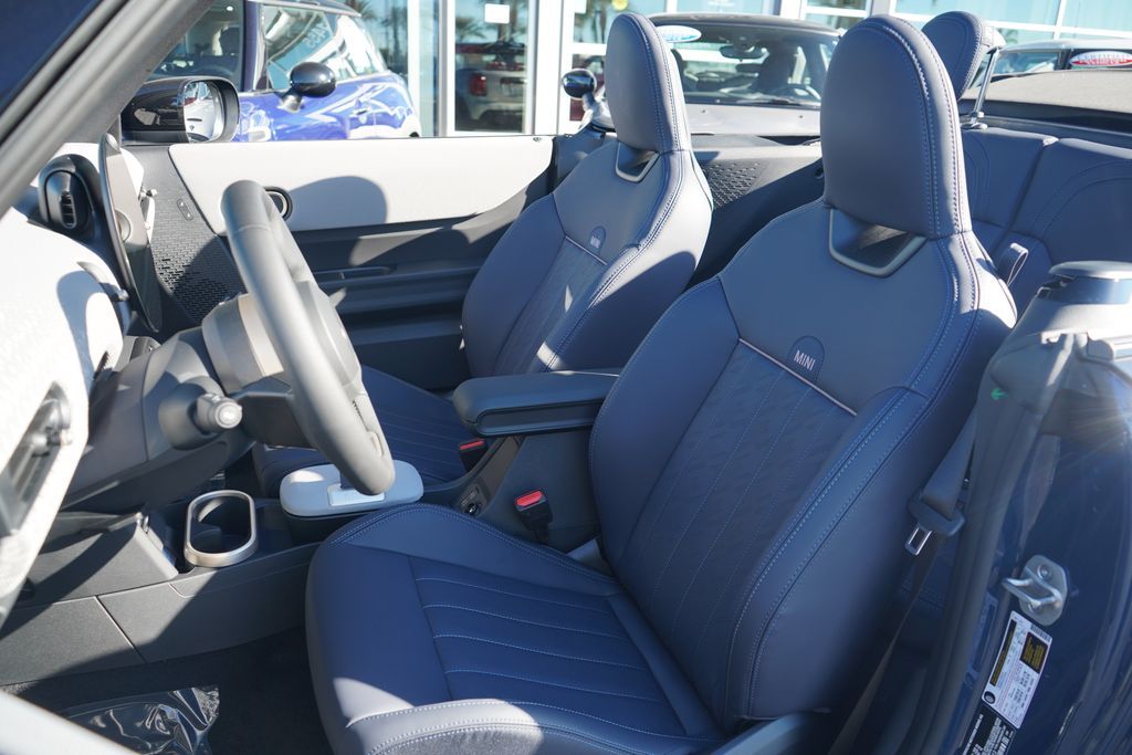 Thumbnail: 2026 MINI Cooper - 8