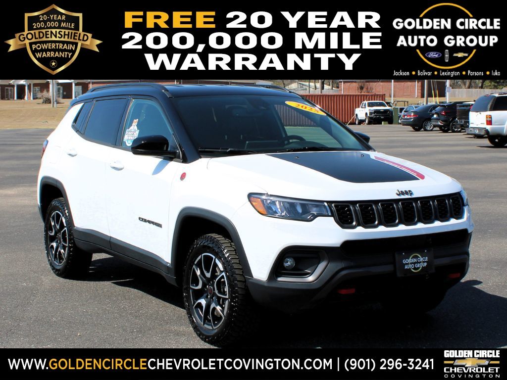 Bright White Clearcoat 2025 Jeep Compass SUV / Crossover Four-Wheel Drive 8-Speed Automatic
