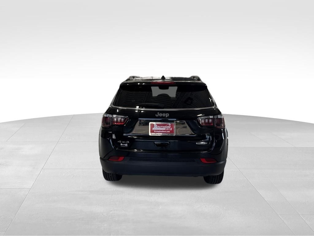 Used 2024 Black Jeep Latitude image 4