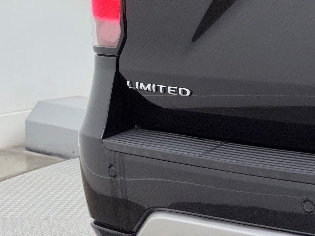 Thumbnail: 2019 Ford Expedition - 14