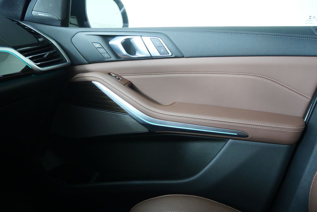 Thumbnail: 2021 BMW X5 - 31