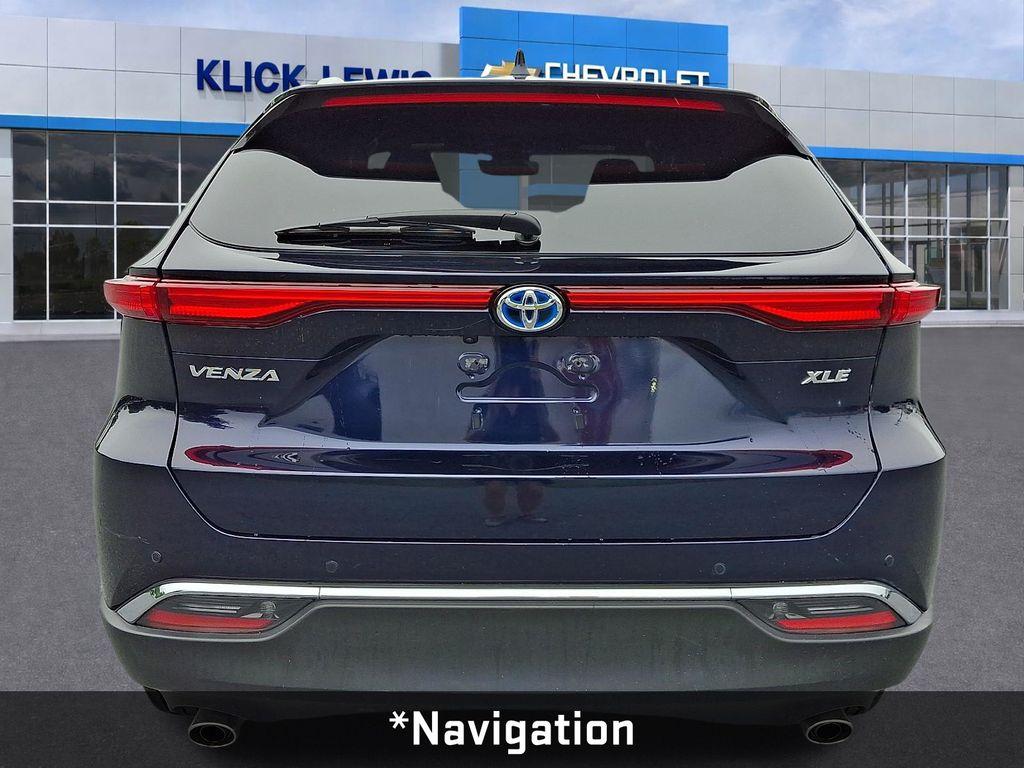 2023 Toyota Venza XLE - 6