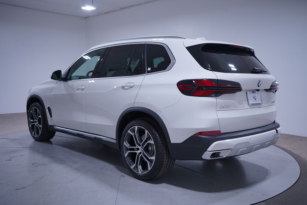 2025 BMW X5 sDrive40i 3