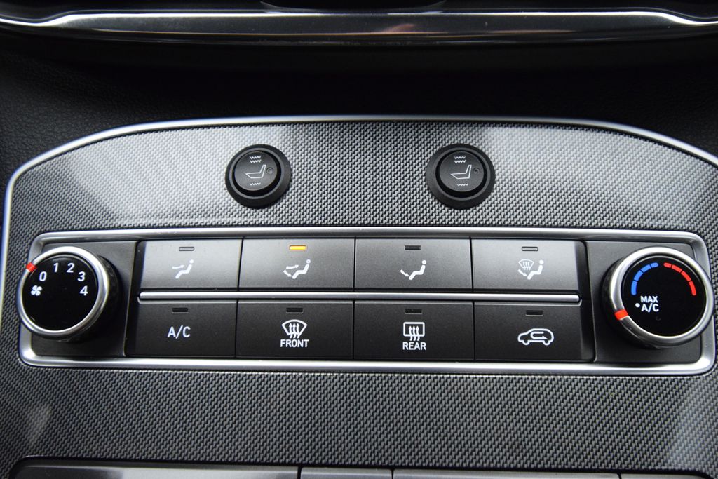Used 2023 Portofino Gray Hyundai SE image 31
