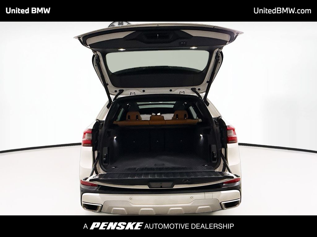 Thumbnail: 2023 BMW X5 - 14