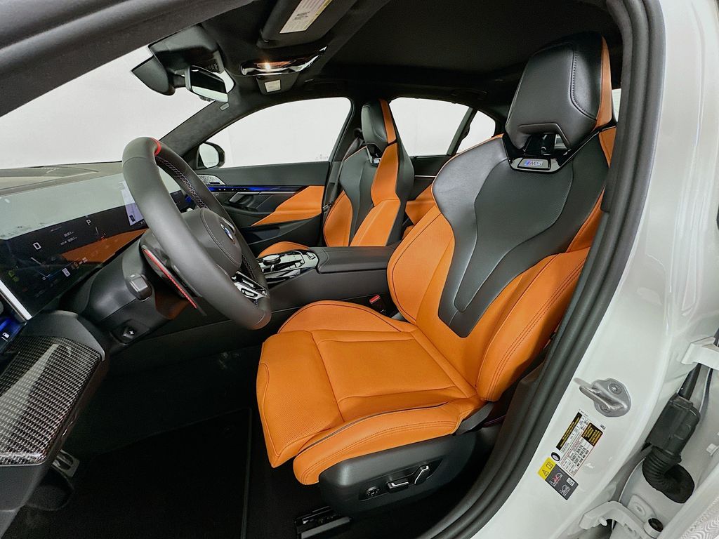 Thumbnail: 2026 BMW M5 - 16