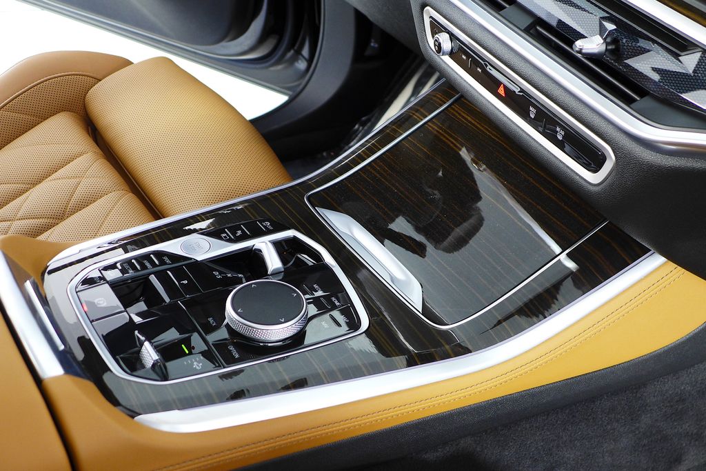 Thumbnail: 2024 BMW X5 - 15