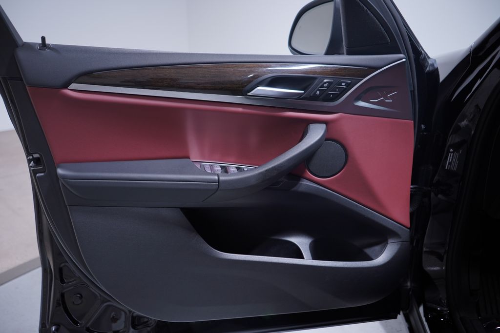 Thumbnail: 2022 BMW X3 - 16
