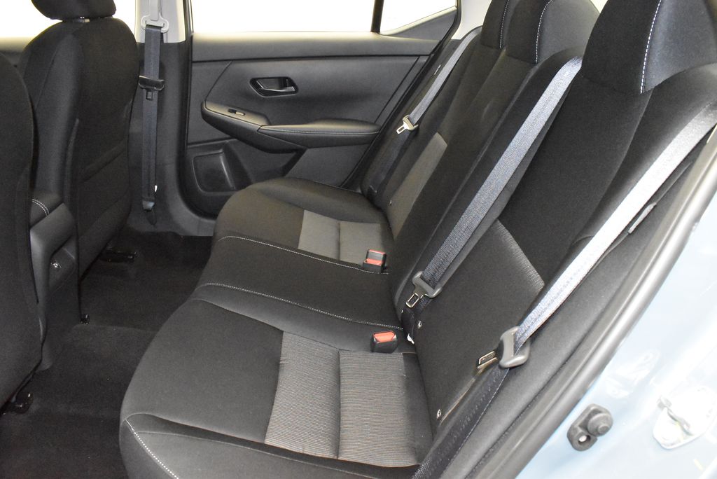 Thumbnail: 2025 Nissan Sentra - 32