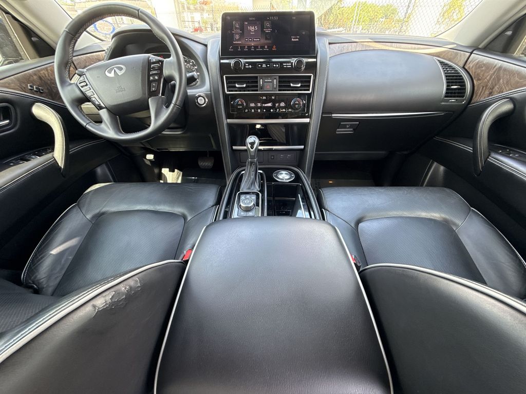 Thumbnail: 2022 INFINITI QX80 - 19