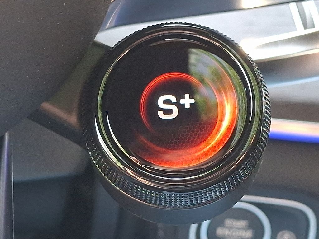 2025 Mercedes-Benz GLE 53 AMG 19