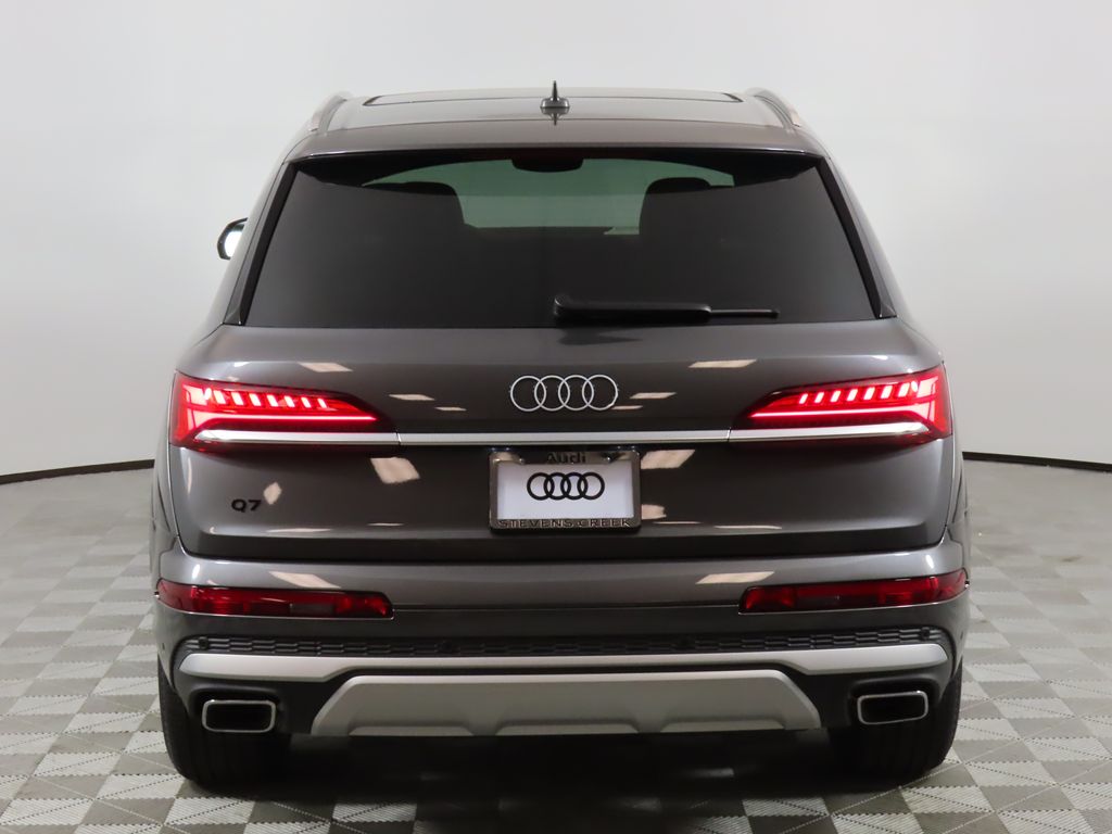 2025 Audi Q7  4