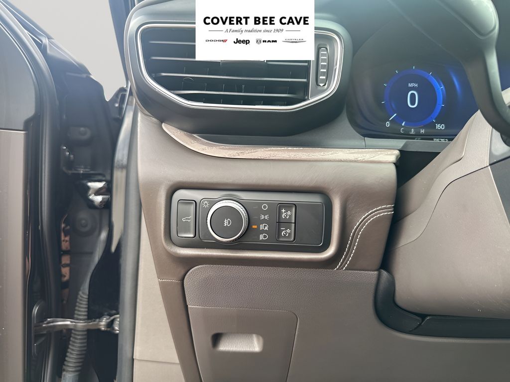 Used Car 2020 Ford Explorer  Platinum For Sale Under $25,000 In Austin, Texas